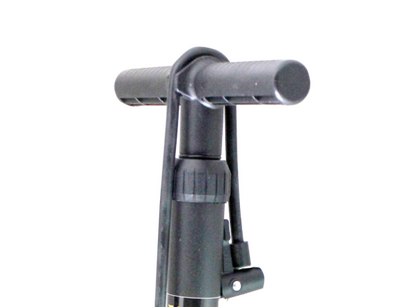 WERT 2641 Hand Pump - w. Gauge